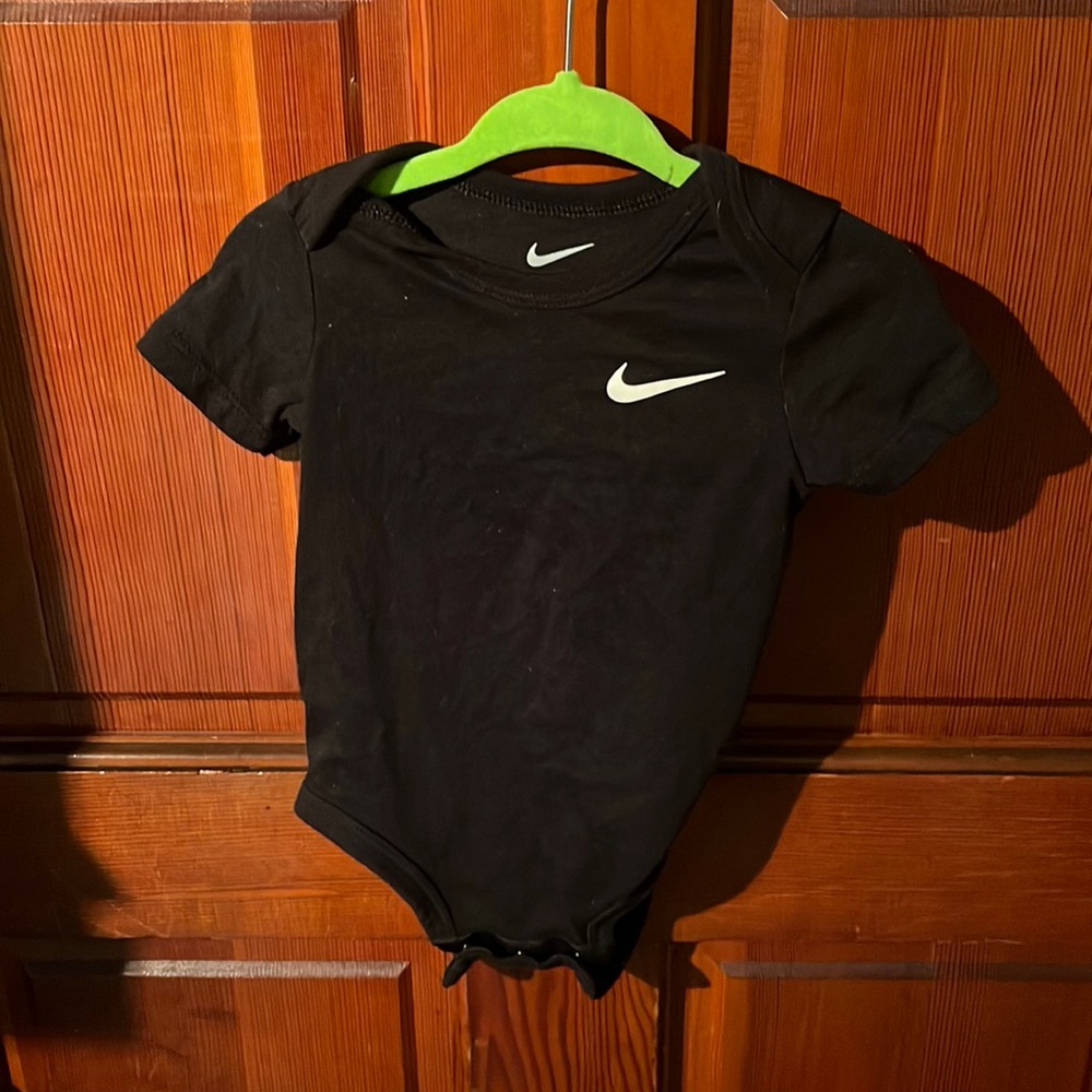 Nike Mini Me bodysuit 9 months